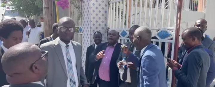 Haïti – Justice : Le Parquet de Port-au-Prince paralysé, les avocats réclament toujours le départ de Me Frantz Monclair