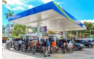 Carburant : l’ENA dénonce une “stratégie d’appauvrissement massif” et exige le retrait immédiat de la hausse des prix